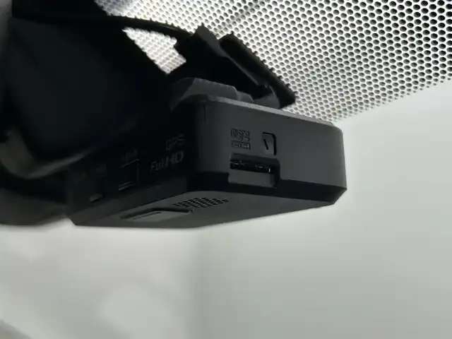 日産 ノート e－パワー X 大阪府 2018(平30)年 3.1万km スーパーブラック 純正ナビ　全周囲カメラ　Bluetooth　DVD再生　TV デジタルインナーミラー　衝突軽減ブレーキ　レーンアシスト　ドライブレコーダー　オートライト　スマートキー　