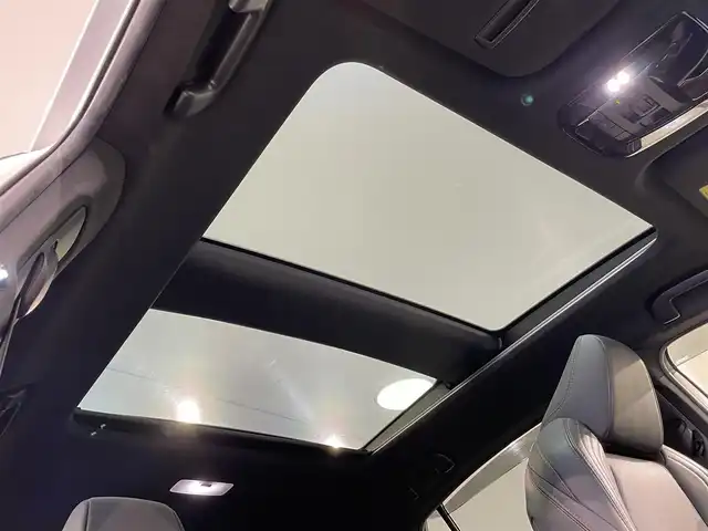 トヨタ ハリアー Z レザーパッケージ 愛知県 2021(令3)年 7.2万km ホワイトパールクリスタルシャイン モデリスタエアロ　F/S/R/パノラマ調光ムーンルーフ/純正ナビ/JBLサウンドシステム/ヘッドアップディスプレイ/シートベンチレーション/ステリングヒーター/デジタルインナーミラー/バックカメラ/トヨタセーフティーセンス/衝突軽減ブレーキ/レーンキープアシスト/アダクティブクルーズコントロール/ブラインドスポットモニター/標識検知/踏み間違い防止/先行車発進お知らせ機能/クリアランスソナー/ETC2.0/パワーシート/シートメモリー/スマートキー/プッシュスタート