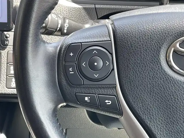 トヨタ ヴォクシー ZS 煌 香川県 2015(平27)年 6.9万km ブラック ディスプレイオーディオ/Bluetooth接続/バックカメラ/両側パワースライドドア/デジタルミラー/社外17インチアルミ/LEDヘッドライト/前後ドライブレコーダー/革調シートカバー/置くだけ充電/アイドリングストップ/スマートキー/プッシュスタート/ビルトインETC