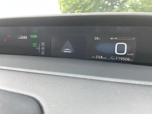 トヨタ プリウス S 福島県 2018(平30)年 12万km スティールブロンドM (株)IDOMが運営する【じしゃロン福島店】の自社ローン専用車両になります。こちらは現金またはオートローンご利用時の価格です。自社ローンご希望の方は別途その旨お申付け下さい/社外ｃｌａｒｉｏｎナビ/バックカメラ/レーダークルーズコントロール/ステアリングリモコン/衝突軽減システム/オートハイビーム/車両接近アラーム/ワイパーデアイサー/ＥＴＣ/運転モード切替