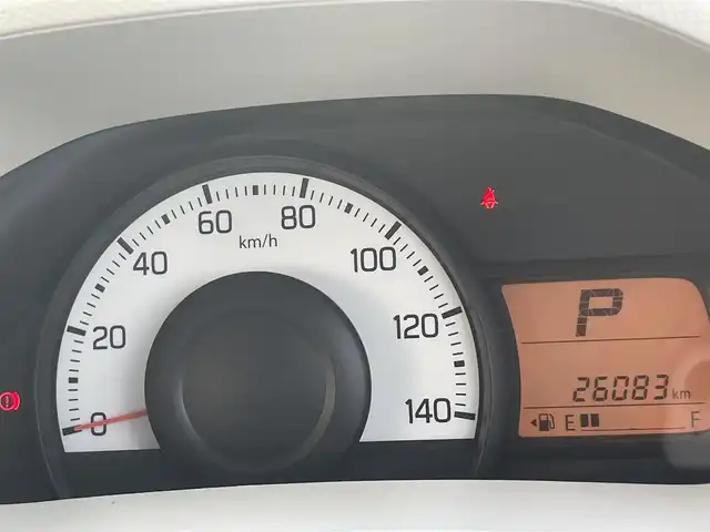 スズキ アルト F 山形県 2018(平30)年 2.6万km ピュアレッド ワンオーナー/インパネ5AGS/MTモード付AT/純正オーディオ/　【CD AUX】/キーレスキー/横滑り防止装置/ヘッドライトレベライザー/純正フロアマット/純正ドアバイザー/保証書、取説あり