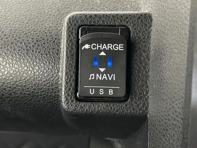 ダイハツ タント カスタム X 愛知県 2021(令3)年 4.7万km ターコイズブルーマイカメタリック 禁煙車/ワンオーナー/純正7インチナビ/（CD/DVD/Bluetooth/フルセグTV)/全方位カメラ/スマートアシストIII/・衝突軽減ブレーキ/・レーンキープアシスト/・オートマチックハイビーム/・クリアランスソナー/ドライブレコーダー/ハーフレザーシート/シートヒーター/両側パワースライドドア/アイドリングストップ/純正14インチアルミホイール/スマートキー/スペアキー1本/プッシュスタート/LEDヘッドライト/フロントフォグランプ/オートライト/純正フロアマット/横滑り防止装置/ベンチシート/ロングスライドスイッチ/電動格納ミラー