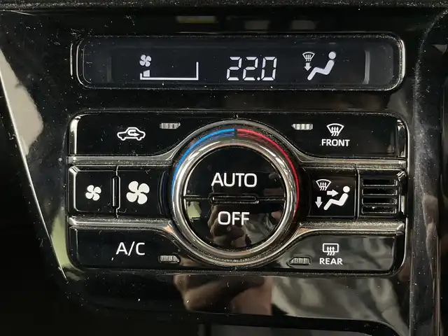 ダイハツ タント カスタム X 愛知県 2021(令3)年 4.7万km ターコイズブルーマイカメタリック 禁煙車/ワンオーナー/純正7インチナビ/（CD/DVD/Bluetooth/フルセグTV)/全方位カメラ/スマートアシストIII/・衝突軽減ブレーキ/・レーンキープアシスト/・オートマチックハイビーム/・クリアランスソナー/ドライブレコーダー/ハーフレザーシート/シートヒーター/両側パワースライドドア/アイドリングストップ/純正14インチアルミホイール/スマートキー/スペアキー1本/プッシュスタート/LEDヘッドライト/フロントフォグランプ/オートライト/純正フロアマット/横滑り防止装置/ベンチシート/ロングスライドスイッチ/電動格納ミラー