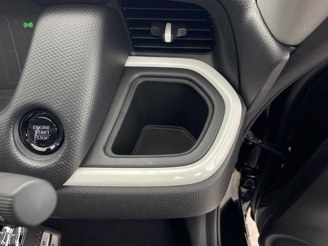 ホンダ フィット ベーシック 秋田県 2025(令7)年 0.1万km クリスタルブラックパール ４WD/ホンダセンシング /スマートキー /寒冷地仕様　/衝突被害軽減システム　/レーンキープアシスト　/ブレーキホールド　/自動パーキングブレーキ　/ホンダECON /横滑り防止装置　/フロントワイパーデアイサー /電格ミラー/プッシュスタート /クルーズコントロール/ウィンカーミラー /コーナーセンサー /保証書/取扱説明書