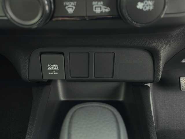 ホンダ フィット ベーシック 秋田県 2025(令7)年 0.1万km クリスタルブラックパール ４WD/ホンダセンシング /スマートキー /寒冷地仕様　/衝突被害軽減システム　/レーンキープアシスト　/ブレーキホールド　/自動パーキングブレーキ　/ホンダECON /横滑り防止装置　/フロントワイパーデアイサー /電格ミラー/プッシュスタート /クルーズコントロール/ウィンカーミラー /コーナーセンサー /保証書/取扱説明書