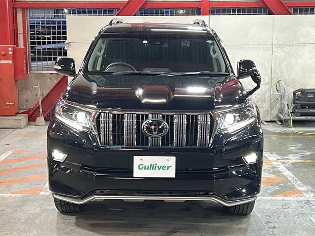 トヨタ ランドクルーザー プラド TX 静岡県 2022(令4)年 2.7万km 黒 純正ナビ（AM FM CD DVD フルセグ SD Bluetooth）/トヨタセーフティセンス/レーダークルーズコントロール/バックカメラ/コーナーセンサー/ドライブレコーダー/MTモード付きAT/純正ナビフロアマット/LEDヘッドライト/オートマチックハイビーム/ETC/ロードサインアシスト/センターでフロック/スマートキー/スペアキー×１