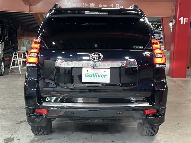 トヨタ ランドクルーザー プラド TX 静岡県 2022(令4)年 2.7万km 黒 純正ナビ（AM FM CD DVD フルセグ SD Bluetooth）/トヨタセーフティセンス/レーダークルーズコントロール/バックカメラ/コーナーセンサー/ドライブレコーダー/MTモード付きAT/純正ナビフロアマット/LEDヘッドライト/オートマチックハイビーム/ETC/ロードサインアシスト/センターでフロック/スマートキー/スペアキー×１