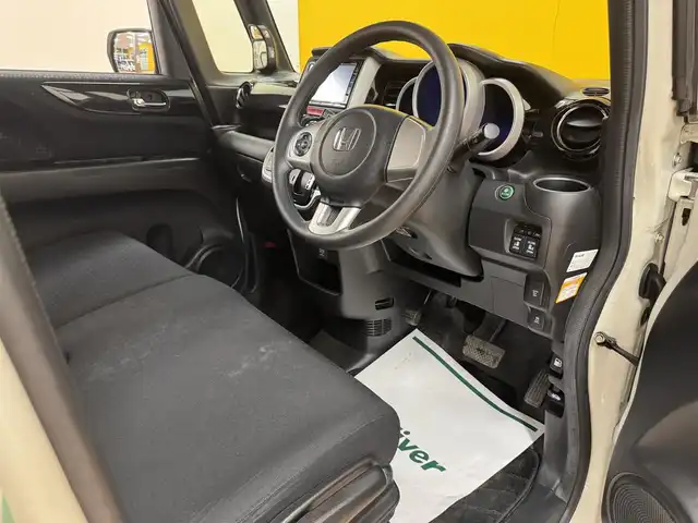 ホンダ Ｎ ＢＯＸ カスタム G Lパッケージ 群馬県 2015(平27)年 7.5万km プレミアムホワイトパールⅡ 純正7インチナビ/・AM/FM/フルセグTV/・Bluetooth/MSV/・CD/DVD/SD/バックカメラ/両側電動スライドドア/前後ドライブレコーダー/ETC/HIDヘッドライト/フォグランプ/純正フロアマット/純正ドアバイザー/純正14インチアルミホイール/プッシュスタート/スマートキー