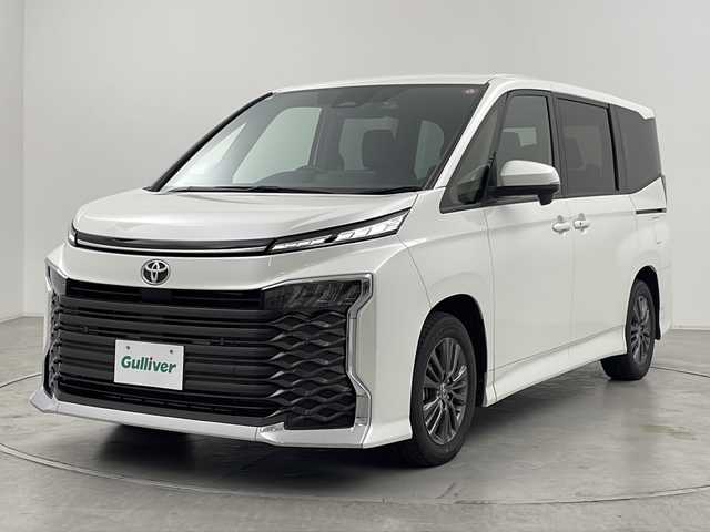 トヨタ ヴォクシー S－G 群馬県 2024(令6)年 0.7万km ホワイトパールクリスタルシャイン 純正８型ディスプレイオーディオ　バックアカメラ　両側電動スライドドア　衝突被害軽減ブレーキ　ドライブレコーダー　ビルトインＥＴＣ２．０　アダプティブクルーズコントロール　オートハイビーム　禁煙車