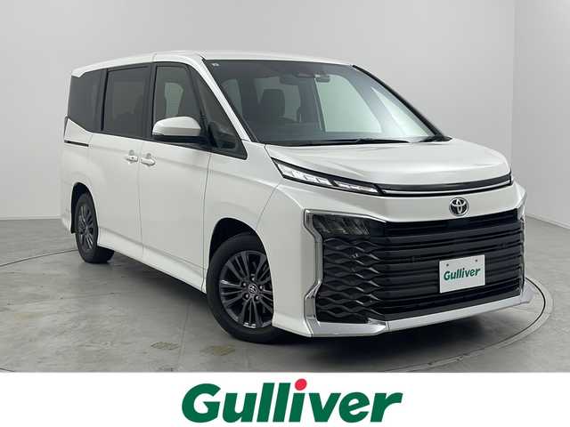 トヨタ ヴォクシー S－G 群馬県 2024(令6)年 0.7万km ホワイトパールクリスタルシャイン 純正８型ディスプレイオーディオ　バックアカメラ　両側電動スライドドア　衝突被害軽減ブレーキ　ドライブレコーダー　ビルトインＥＴＣ２．０　アダプティブクルーズコントロール　オートハイビーム　禁煙車