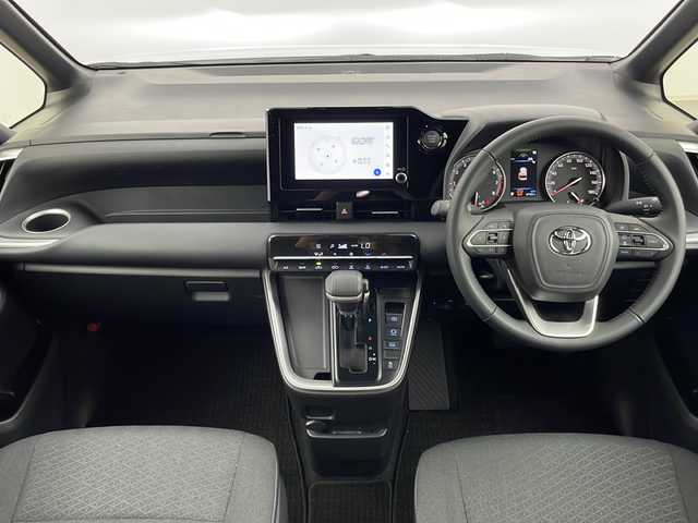 トヨタ ヴォクシー S－G 群馬県 2024(令6)年 0.7万km ホワイトパールクリスタルシャイン 純正８型ディスプレイオーディオ　バックアカメラ　両側電動スライドドア　衝突被害軽減ブレーキ　ドライブレコーダー　ビルトインＥＴＣ２．０　アダプティブクルーズコントロール　オートハイビーム　禁煙車