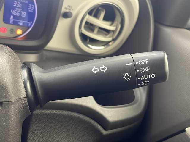 ホンダ Ｎ ＯＮＥ スタンダード･L ホワイトクラッシースタイル 愛知県 2019(平31)年 3.5万km プレミアムアイボリーパールⅡ 純正ナビ/・Bluetooth/・CD/・USB接続/バックカメラ/衝突軽減ブレーキ/シートヒーター/スマートキー/オートエアコン/オートライト/ＥＴＣ　/前方ドライブレコーダー/ＬＥＤヘッドライト/純正フロアマット