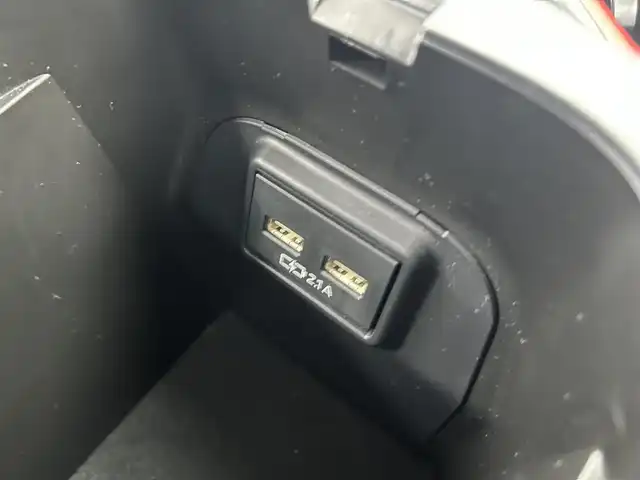 トヨタ ＲＡＶ４ アドベンチャー オフロードPKG 茨城県 2021(令3)年 3.8万km アティチュードブラックマイカ 純正ディスプレイオーディオ/・ナビキット(機能)あり/Toyota　Safety　Sense/・プリクラッシュセーフティ/・レーダークルーズコントロール/・レーントレーシングアシスト/・オートマチックハイビーム/・ブラインドスポットモニター/・ロードサインアシスト/ステアリングヒーター/合皮シート/エアシート（前席）/純正アルミホイール/純正フロアマット/ビルトインETC/バックカメラ/シフトマチック/4WD/LEDヘッドライト