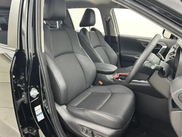 トヨタ ＲＡＶ４ アドベンチャー オフロードPKG 茨城県 2021(令3)年 3.8万km アティチュードブラックマイカ 純正ディスプレイオーディオ/・ナビキット(機能)あり/Toyota　Safety　Sense/・プリクラッシュセーフティ/・レーダークルーズコントロール/・レーントレーシングアシスト/・オートマチックハイビーム/・ブラインドスポットモニター/・ロードサインアシスト/ステアリングヒーター/合皮シート/エアシート（前席）/純正アルミホイール/純正フロアマット/ビルトインETC/バックカメラ/シフトマチック/4WD/LEDヘッドライト