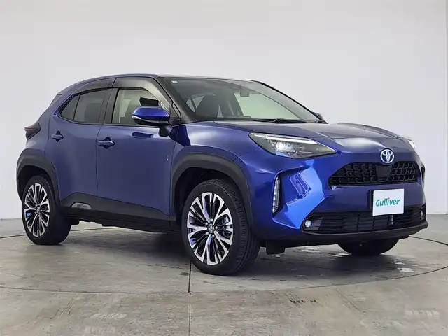 トヨタ ヤリスクロス ハイブリッド Z 愛知県 2020(令2)年 5万km ダークブルーマイカM トヨタセーフティーセンス/寒冷地仕様/純正ディスプレイナビ/・Bluetooth/純正エンジンスターター/パワーバックドア/ワイパーデアイサー/ステアリングヒーター/ETC2.0 /革巻きステアリング/ステアリングリモコン/前席シートヒーター　/電動パーキングシステム/AUTOホールド/前後ドライブレコーダー/バックカメラ/純正AW