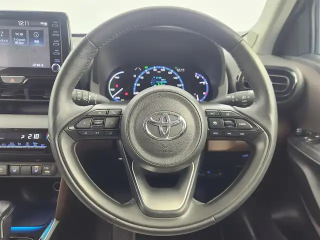 トヨタ ヤリスクロス ハイブリッド Z 愛知県 2020(令2)年 5万km ダークブルーマイカM トヨタセーフティーセンス/寒冷地仕様/純正ディスプレイナビ/・Bluetooth/純正エンジンスターター/パワーバックドア/ワイパーデアイサー/ステアリングヒーター/ETC2.0 /革巻きステアリング/ステアリングリモコン/前席シートヒーター　/電動パーキングシステム/AUTOホールド/前後ドライブレコーダー/バックカメラ/純正AW