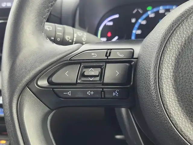 トヨタ ヤリスクロス ハイブリッド Z 愛知県 2020(令2)年 5万km ダークブルーマイカM トヨタセーフティーセンス/寒冷地仕様/純正ディスプレイナビ/・Bluetooth/純正エンジンスターター/パワーバックドア/ワイパーデアイサー/ステアリングヒーター/ETC2.0 /革巻きステアリング/ステアリングリモコン/前席シートヒーター　/電動パーキングシステム/AUTOホールド/前後ドライブレコーダー/バックカメラ/純正AW