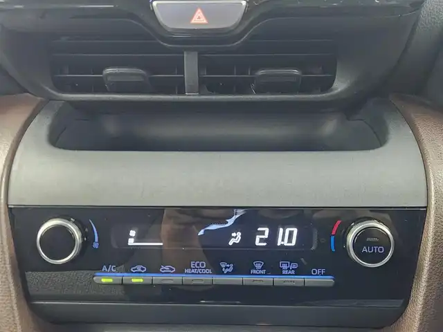 トヨタ ヤリスクロス ハイブリッド Z 愛知県 2020(令2)年 5万km ダークブルーマイカM トヨタセーフティーセンス/寒冷地仕様/純正ディスプレイナビ/・Bluetooth/純正エンジンスターター/パワーバックドア/ワイパーデアイサー/ステアリングヒーター/ETC2.0 /革巻きステアリング/ステアリングリモコン/前席シートヒーター　/電動パーキングシステム/AUTOホールド/前後ドライブレコーダー/バックカメラ/純正AW