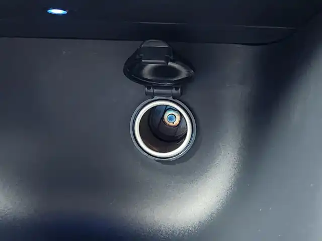 トヨタ ヤリスクロス ハイブリッド Z 愛知県 2020(令2)年 5万km ダークブルーマイカM トヨタセーフティーセンス/寒冷地仕様/純正ディスプレイナビ/・Bluetooth/純正エンジンスターター/パワーバックドア/ワイパーデアイサー/ステアリングヒーター/ETC2.0 /革巻きステアリング/ステアリングリモコン/前席シートヒーター　/電動パーキングシステム/AUTOホールド/前後ドライブレコーダー/バックカメラ/純正AW