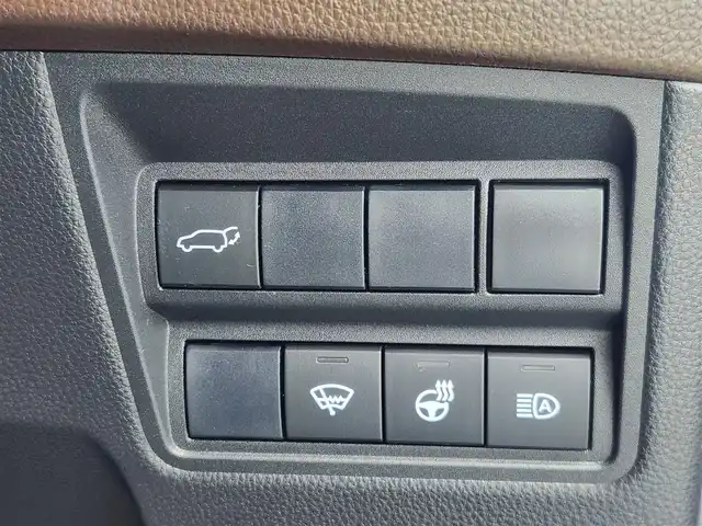 トヨタ ヤリスクロス ハイブリッド Z 愛知県 2020(令2)年 5万km ダークブルーマイカM トヨタセーフティーセンス/寒冷地仕様/純正ディスプレイナビ/・Bluetooth/純正エンジンスターター/パワーバックドア/ワイパーデアイサー/ステアリングヒーター/ETC2.0 /革巻きステアリング/ステアリングリモコン/前席シートヒーター　/電動パーキングシステム/AUTOホールド/前後ドライブレコーダー/バックカメラ/純正AW