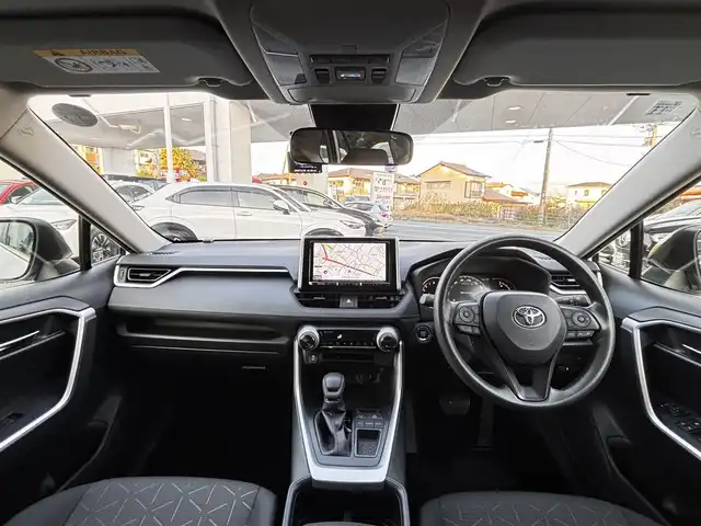 トヨタ ＲＡＶ４ X 熊本県 2022(令4)年 2.1万km プラチナホワイトパールマイカ ワンオーナー/サンルーフ/ルーフレール/モデリスタエアロ（F.S.R）/社外9インチメモリナビ（AVIC-RQ912）/【フルセグTV/Bluetooth/HDMI/USB/CD/DVD】/バックカメラ/プリクラッシュセーフティ/パーキングセンサー/クルーズコントロール/レーンキープアシスト/ステアリングスイッチ/電子パーキング/オートホールド/純正18インチAW/横滑り防止/ドライブレコーダー/ETC/オートLEDヘッドライト/オートハイビーム/プッシュスタート/取扱説明書