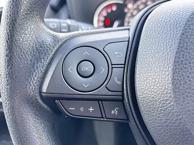 トヨタ ＲＡＶ４ X 熊本県 2022(令4)年 2.1万km プラチナホワイトパールマイカ ワンオーナー/サンルーフ/ルーフレール/モデリスタエアロ（F.S.R）/社外9インチメモリナビ（AVIC-RQ912）/【フルセグTV/Bluetooth/HDMI/USB/CD/DVD】/バックカメラ/プリクラッシュセーフティ/パーキングセンサー/クルーズコントロール/レーンキープアシスト/ステアリングスイッチ/電子パーキング/オートホールド/純正18インチAW/横滑り防止/ドライブレコーダー/ETC/オートLEDヘッドライト/オートハイビーム/プッシュスタート/取扱説明書