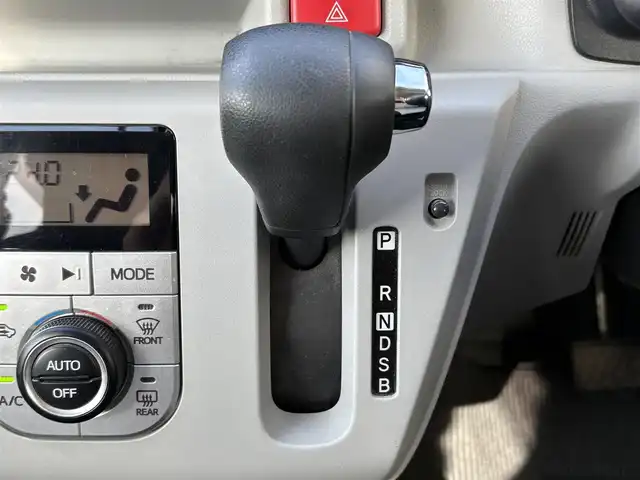 ダイハツ ミラ イース G リミテッド SAⅢ 愛知県 2021(令3)年 2.9万km スカイブルーメタリック 純正メモリナビ/(フルセグ/BT/SD/DVD/CD/USB/AM/FM)/バックカメラ/ドライブレコーダー/シートヒーター/純正フロアマット/ABS/横滑り防止装置/レーンキープアシスト/盗難防止装置/前後コーナーセンサー/オートライト/オートマチックハイビーム/電動格納式ミラー/ドアバイザー/純正アルミホイール/保証書/取扱説明書/スマートキー/スペアキー