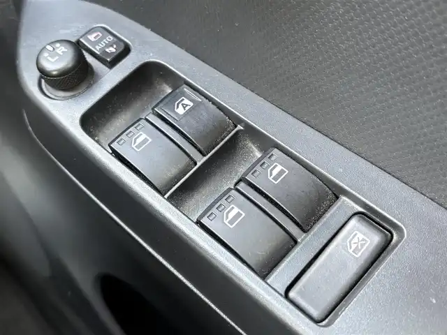 ダイハツ ミラ イース G リミテッド SAⅢ 愛知県 2021(令3)年 2.9万km スカイブルーメタリック 純正メモリナビ/(フルセグ/BT/SD/DVD/CD/USB/AM/FM)/バックカメラ/ドライブレコーダー/シートヒーター/純正フロアマット/ABS/横滑り防止装置/レーンキープアシスト/盗難防止装置/前後コーナーセンサー/オートライト/オートマチックハイビーム/電動格納式ミラー/ドアバイザー/純正アルミホイール/保証書/取扱説明書/スマートキー/スペアキー