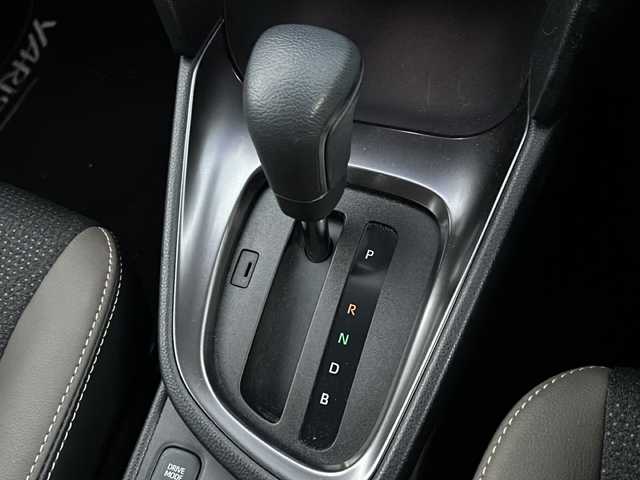 トヨタ ヤリスクロス ハイブリッド Z 愛知県 2024(令6)年 0.7万km ブラックマイカ/ベージュ 2トーン ワンオーナー/純正7型ディスプレイオーディオ/・フルセグTV/・Bluetooth/・AppleCarPlay/AndroidAuto/ETC2.0/前後ドラレコ/PDA(プロアクティブドライビングアシスト)/BSM/ハーフレザーシート/運転席シートヒーター/ステアリングヒーター/衝突軽減ブレーキ/レーンキープアシスト/オートマチックハイビーム/レーダークルーズコントロール/ブレーキホールド/USB、HDMI入力/純正フロアマット/純正18インチアルミホイール/保証書/取扱説明書/スペアキー×1