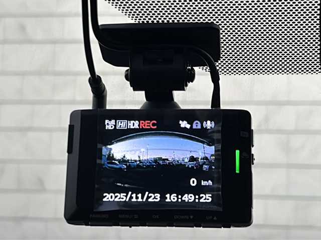 トヨタ ヤリスクロス ハイブリッド Z 愛知県 2024(令6)年 0.7万km ブラックマイカ/ベージュ 2トーン ワンオーナー/純正7型ディスプレイオーディオ/・フルセグTV/・Bluetooth/・AppleCarPlay/AndroidAuto/ETC2.0/前後ドラレコ/PDA(プロアクティブドライビングアシスト)/BSM/ハーフレザーシート/運転席シートヒーター/ステアリングヒーター/衝突軽減ブレーキ/レーンキープアシスト/オートマチックハイビーム/レーダークルーズコントロール/ブレーキホールド/USB、HDMI入力/純正フロアマット/純正18インチアルミホイール/保証書/取扱説明書/スペアキー×1