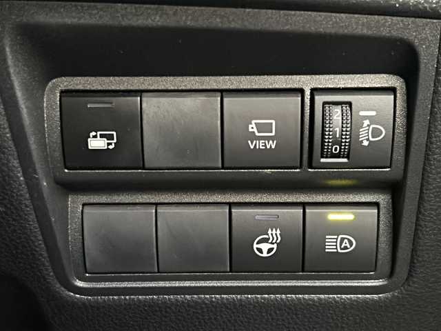 トヨタ ヤリスクロス ハイブリッド Z 愛知県 2024(令6)年 0.7万km ブラックマイカ/ベージュ 2トーン ワンオーナー/純正7型ディスプレイオーディオ/・フルセグTV/・Bluetooth/・AppleCarPlay/AndroidAuto/ETC2.0/前後ドラレコ/PDA(プロアクティブドライビングアシスト)/BSM/ハーフレザーシート/運転席シートヒーター/ステアリングヒーター/衝突軽減ブレーキ/レーンキープアシスト/オートマチックハイビーム/レーダークルーズコントロール/ブレーキホールド/USB、HDMI入力/純正フロアマット/純正18インチアルミホイール/保証書/取扱説明書/スペアキー×1