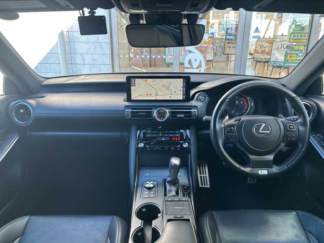 レクサス ＩＳ 300 Fスポーツ モードブラック 埼玉県 2021(令3)年 5.6万km ソニッククロム 純正ナビ　/フルセグ/DVD/CD/BT/USB/AUX/Miracast/サンルーフ　/全周囲カメラ　/前後ドライブレコーダー　/ビルトインＥＴＣ2.0/ハンドルヒーター　/前席シートヒーター　/前席エアーシート　/運転席メモリーシート　/ＡＣＣ　/オートライト/オートハイビーム/アイドリングストップ/オートホールド/電動パーキング/パドルシフト/レーンキープアシスト/横滑り防止/BSM/PCS/PKSA/PKSB/RSA/ルーフスポイラー/スマートキー２本　/保証書　/取扱説明書