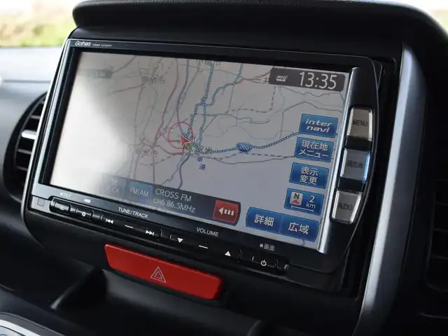 ホンダ Ｎ ＢＯＸ G SSパッケージ 福岡県 2013(平25)年 7.6万km プレミアムホワイトパール 純正ナビ【VXM-122VF】/　CD/DVD/フルセグTV/BT/スマートキー/プッシュスタート/両側パワースライドドア/バックカメラ/ステアリングスイッチ/電動格納ミラー/純正HIDヘッドライト/純正14インチアルミ/純正フロアマット/ETC