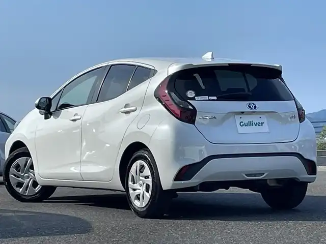 トヨタ アクア X 島根県 2022(令4)年 5.9万km プラチナホワイトパールマイカ トヨタセーフティセンス/純正ディスプレイナビ/Bluetooth/バックカメラ/レーダークルーズコントロール/レーンキープ/LEDオートライト/オートマチックハイビーム /ステアリングスイッチ/スマートキー/プッシュスタート /フロアマット/ビルトインETC