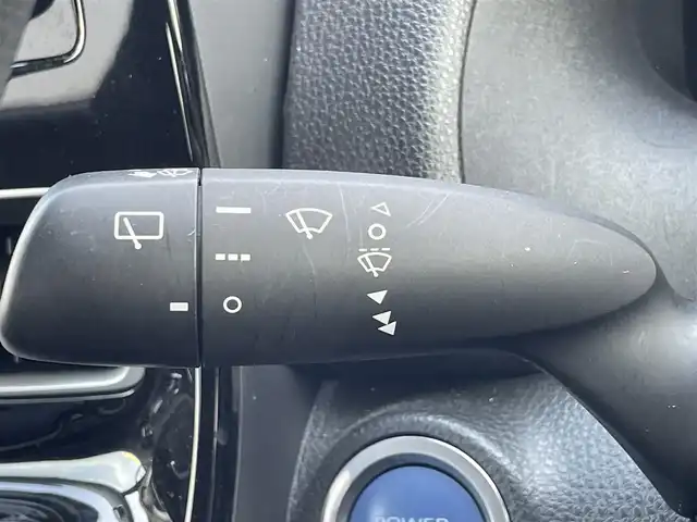 トヨタ アクア X 島根県 2022(令4)年 5.9万km プラチナホワイトパールマイカ トヨタセーフティセンス/純正ディスプレイナビ/Bluetooth/バックカメラ/レーダークルーズコントロール/レーンキープ/LEDオートライト/オートマチックハイビーム /ステアリングスイッチ/スマートキー/プッシュスタート /フロアマット/ビルトインETC