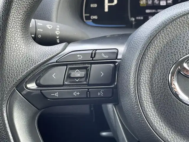 トヨタ アクア X 島根県 2022(令4)年 5.9万km プラチナホワイトパールマイカ トヨタセーフティセンス/純正ディスプレイナビ/Bluetooth/バックカメラ/レーダークルーズコントロール/レーンキープ/LEDオートライト/オートマチックハイビーム /ステアリングスイッチ/スマートキー/プッシュスタート /フロアマット/ビルトインETC