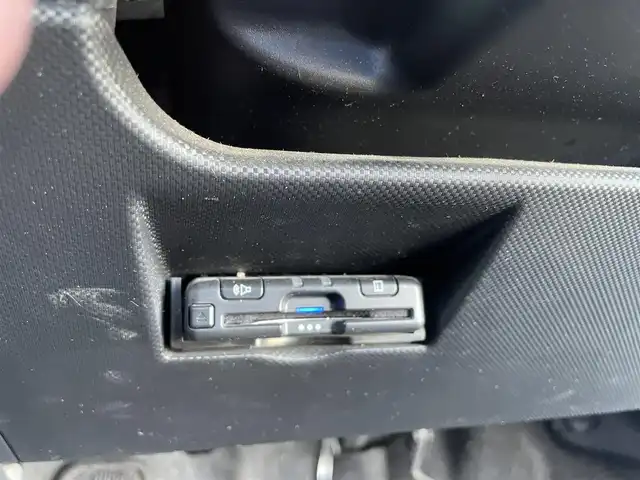 トヨタ ライズ G 富山県 2020(令2)年 7.7万km ブラックマイカメタリック ワンオーナー/４WD/9インチナビ/フルセグＴＶ/DVD再生/Bluetooth/ETC/バックカメラ/コーナーセンサー/衝突軽減ブレーキ/オートマチックハイビーム/前席シートヒーター/寒冷地仕様/LEDオートライト/プッシュスタートエンジン/スマートキー/純正AW付夏タイヤ4本有
