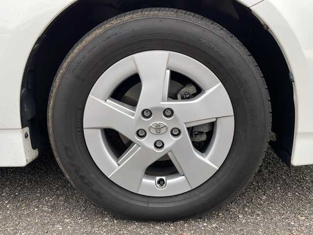 トヨタ プリウス S 新潟県 2009(平21)年 3.3万km スーパーホワイトⅡ 純正HDDナビ(NHZN-W59G)/CD/DVD/BT/フルセグテレビ/ミュージックサーバー/ETC/ドライブレコーダー/ステアリングスイッチ/スマートキー/プッシュスタート/オートライト/フォグランプ/純正15インチアルミホイール/社外15インチAW冬タイヤ車載