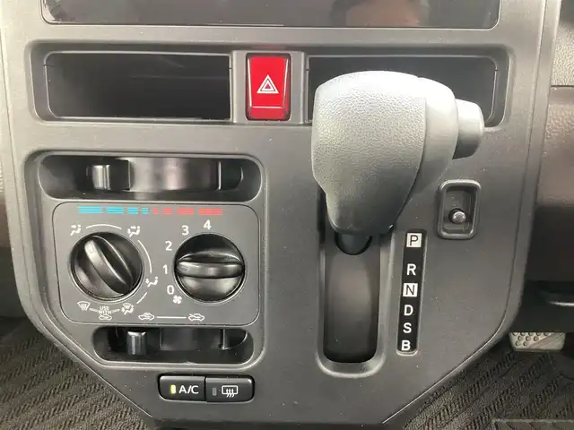 トヨタ タンク X S 鹿児島県 2017(平29)年 1.9万km マゼンタベリーマイカM ワンオーナー/純正ナビ(NSCD-W66)/バックカメラ/ステアリングスイッチ/コンフォートパッケージ/ ・シートヒーター(運転席/助手席)/ ・シートバックテーブル(運転席/助手席)/ ・運転席シートリフター/アームレスト/ ・助手席シートアンダートレイ/スマートアシスト2/ ・衝突回避支援ブレーキ機能/ ・衝突警報機能(対車両/歩行者)/ ・車線逸脱警報機能/ ・誤発進抑制制御機能/ ・先行車発進お知らせ機能/オートライト/LEDフロントフォグランプ/左パワースライドドア/右イージークローザー/スマートキー×2本/取説&保証書有り/H30/R1/2/3/4/5/6年 ディーラー記録簿あり/