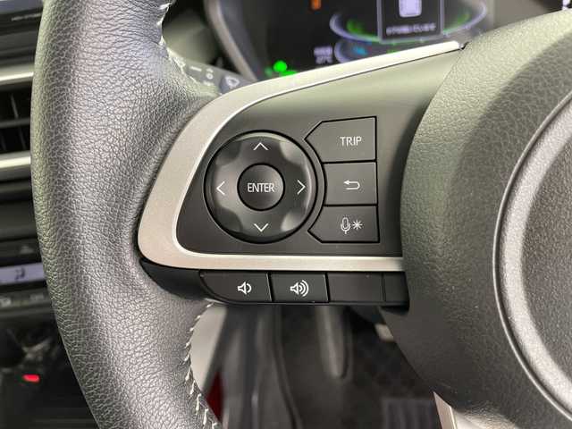 トヨタ ライズ Z 鹿児島県 2021(令3)年 6.7万km シャイニングホワイトパール スマートアシスト/・衝突軽減ブレーキ/・レーダークルーズコントロール/・レーンキープアシスト/・オートマチックハイビーム/・先行車お知らせ機能/・誤発進抑制機能/社外ナビ(BT/CD/DVD/AM/FM/フルセグTV)/モデリスタエアロ/前後コーナーセンサー/電動パーキングブレーキ/オートホールド/前席シートヒーター/フロントフォグライト/バックカメラ/ETC/スペアキー/純正LEDヘッドライト/社外フロアマット