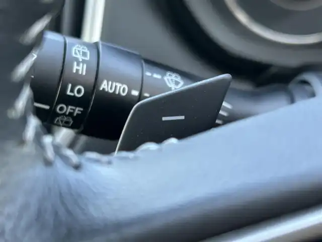 スバル インプレッサ スポーツ 1．6i－Lアイサイト 愛媛県 2017(平29)年 2.3万km ダークグレーメタリック 純正ナビ/フルセグTV/バックカメラ/アイサイト/レーダークルーズコントロール/ETC/パドルシフト/LEDヘッドライト/オートライト/純正AW/純正フロアマット/スマートキー/スペアキー/プッシュスタート