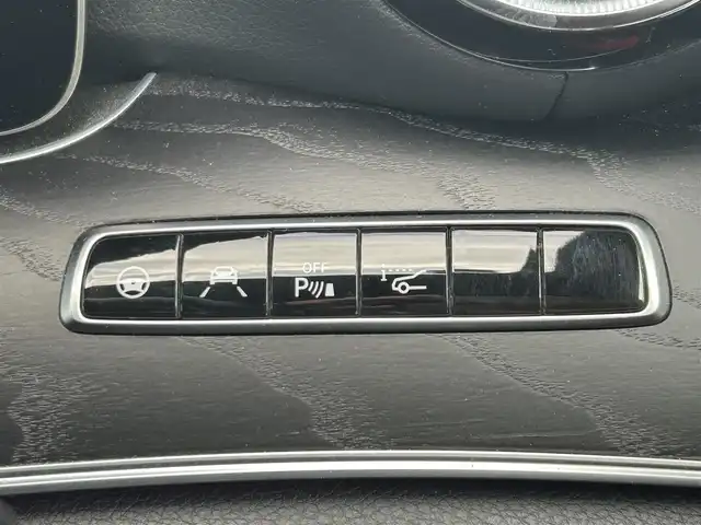 メルセデス・ベンツ Ｅ４００ 4マチック クーペ スポーツ 愛知県 2018(平30)年 5.9万km ダイヤモンドホワイト 4DW/エクスクルーシブパッケージ/　・パノラミックスライディングパノラミックルーフ/　・Burmesterサラウンドサウンド/　・エアバランスパッケージ/AIR　BODY　CONTROLサスペンション/レーダーセーフティーパッケージ/　・アクティブディスタンスアシストディストロニック/　・アクティブステアリングアシスト/　・アクティブブレーキアシスト/　・アクティブブラインドスポットアシスト/　・アクティブブレーンキーピングアシスト/　・トラフィックサインアシスト/360°カメラシステム/純正HDDナビ/　・フルセグTV/　・Bluetooth/　・AM/FM/　・USB/　・AppleCarPiay/　・AndroidAuto/本革シート/シートヒーター（前席）/シートクーラー（前席）/シートベンチレーター（前席）/メモリー付きパワーシート（前席）/パワーバックドア/ドライブレコーダー（前後）/純正フロアマット/純正19インチAW/コーナーセンサー（前後）/LEDヘッドライト/オートライト/カーテンエアバック/ビルトインETC/取説、保証書/スマートキー/スペアキー×１