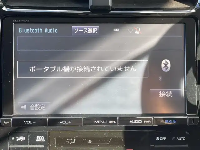 トヨタ プリウス A ツーリングセレクション 兵庫県 2016(平28)年 7.2万km エモーショナルレッド 純正9インチナビ/バックカメラ/Bluetoothオーディオ/フルセグTV/クルーズコントロール（追従）/レザーシート/シートヒーター/LEDヘッドライト/オートライト/コーナーセンサー/社外エアロ/革巻きステアリング