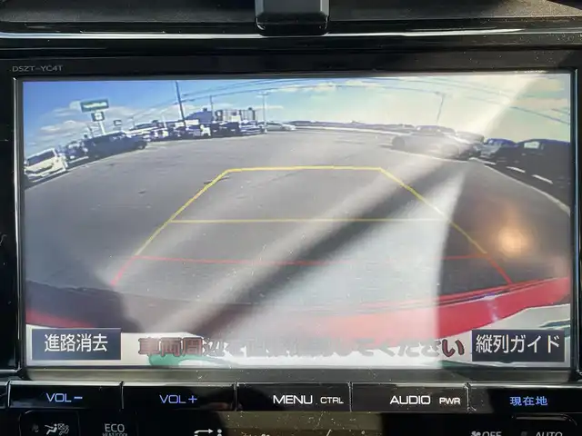 トヨタ プリウス A ツーリングセレクション 兵庫県 2016(平28)年 7.2万km エモーショナルレッド 純正9インチナビ/バックカメラ/Bluetoothオーディオ/フルセグTV/クルーズコントロール（追従）/レザーシート/シートヒーター/LEDヘッドライト/オートライト/コーナーセンサー/社外エアロ/革巻きステアリング