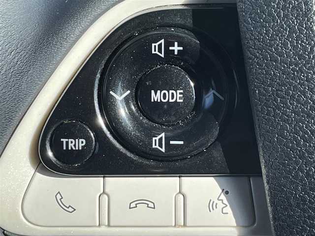 トヨタ プリウス A ツーリングセレクション 兵庫県 2016(平28)年 7.2万km エモーショナルレッド 純正9インチナビ/バックカメラ/Bluetoothオーディオ/フルセグTV/クルーズコントロール（追従）/レザーシート/シートヒーター/LEDヘッドライト/オートライト/コーナーセンサー/社外エアロ/革巻きステアリング