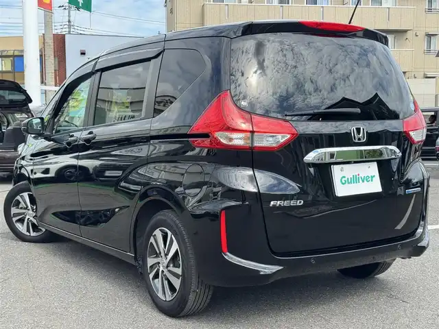 ホンダ フリード ハイブリット G ホンダセンシング 千葉県 2020(令2)年 5.4万km クリスタルブラックパール Honda SENSING/　衝突軽減ブレーキ（CMBS）/　誤発進抑制機能/　歩行者事故低減ステアリング/　先行車発進お知らせ機能/　標識認識機能/　路外逸脱抑制機能/　アダプティブクルーズコントロール（ACC）/　車線維持支援/　システム（LKAS）/　後方誤発進抑制機能/純正8インチナビ/フルセグTV/Bluetooth/CarPlay/バックカメラ/D/N席シートヒーター/両側電動スライドドア/前後ドライブレコーダー/LEDライト/ETC/純正15インチAW