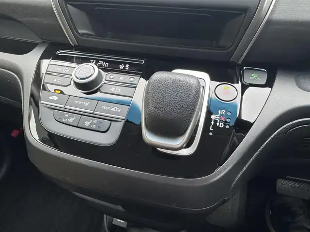 ホンダ フリード ハイブリット G ホンダセンシング 千葉県 2020(令2)年 5.4万km クリスタルブラックパール Honda SENSING/　衝突軽減ブレーキ（CMBS）/　誤発進抑制機能/　歩行者事故低減ステアリング/　先行車発進お知らせ機能/　標識認識機能/　路外逸脱抑制機能/　アダプティブクルーズコントロール（ACC）/　車線維持支援/　システム（LKAS）/　後方誤発進抑制機能/純正8インチナビ/フルセグTV/Bluetooth/CarPlay/バックカメラ/D/N席シートヒーター/両側電動スライドドア/前後ドライブレコーダー/LEDライト/ETC/純正15インチAW