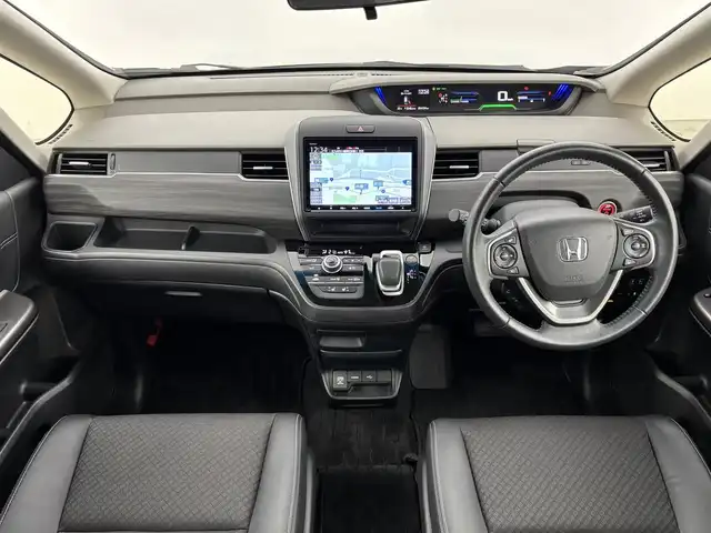 ホンダ フリード ハイブリット G ホンダセンシング 福岡県 2020(令2)年 5.5万km クリスタルブラックパール 純正ナビ／フルセグＴＶ／ＢＴ　/ＥＴＣ　/ドライブレコーダー　/両側パワースライドドア　/レーダークルーズコントロール　/衝突被害システム　/レーンキープ　/横滑り防止　/シートヒーター　/純正１５インチＡＷ　/ＬＥＤ