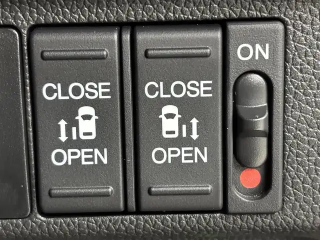 ホンダ フリード ハイブリット G ホンダセンシング 福岡県 2020(令2)年 5.5万km クリスタルブラックパール 純正ナビ／フルセグＴＶ／ＢＴ　/ＥＴＣ　/ドライブレコーダー　/両側パワースライドドア　/レーダークルーズコントロール　/衝突被害システム　/レーンキープ　/横滑り防止　/シートヒーター　/純正１５インチＡＷ　/ＬＥＤ