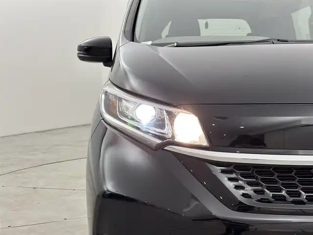 ホンダ フリード ハイブリット G ホンダセンシング 福岡県 2020(令2)年 5.5万km クリスタルブラックパール 純正ナビ／フルセグＴＶ／ＢＴ　/ＥＴＣ　/ドライブレコーダー　/両側パワースライドドア　/レーダークルーズコントロール　/衝突被害システム　/レーンキープ　/横滑り防止　/シートヒーター　/純正１５インチＡＷ　/ＬＥＤ